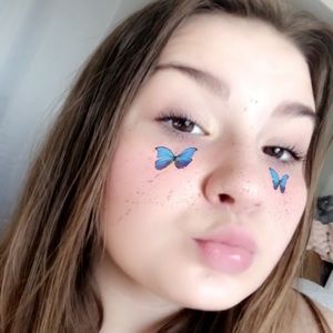 Meet your Posher, Avery